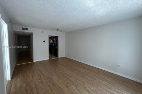 Condominio en alquiler en Plantation, Florida, 2 dormitorios, 90.12 m2 № 2154047 - foto 19