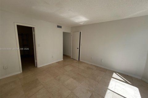 Condominio en alquiler en Plantation, Florida, 2 dormitorios, 90.12 m2 № 2154047 - foto 25