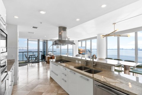 Купить кондоминиум в Майами, Флорида 2 спальни, 173.73м2, № 1957163 - фото 17