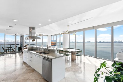 Купить кондоминиум в Майами, Флорида 2 спальни, 173.73м2, № 1957163 - фото 4