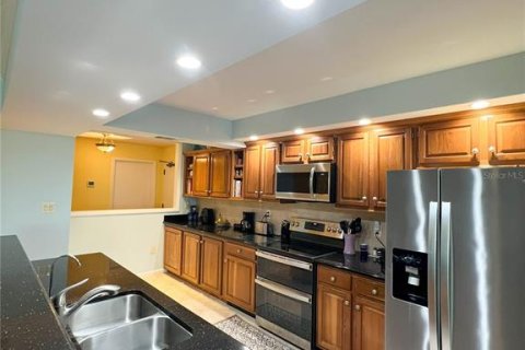Condo in Clearwater, Florida, 3 bedrooms  № 2140641 - photo 14