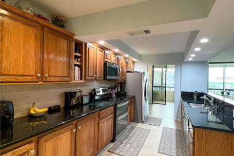 Condo in Clearwater, Florida, 3 bedrooms  № 2140641 - photo 8