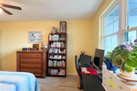 Condo in Clearwater, Florida, 3 bedrooms  № 2140641 - photo 25