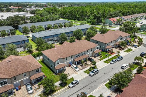 Commercial property in Kissimmee, Florida 16 bedrooms, 161.09 sq.m. № 1848513 - photo 3