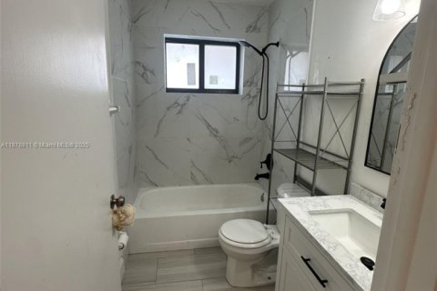 Appartement à louer à Hialeah, Floride: 3 chambres, 102.19 m2 № 1927687 - photo 5