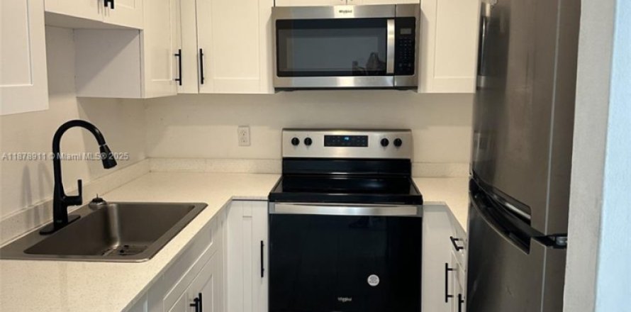 Appartement à Hialeah, Floride 3 chambres, 102.19 m2 № 1927687