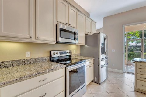 House in Sarasota, Florida 3 bedrooms, 244.7 sq.m. № 1767543 - photo 20
