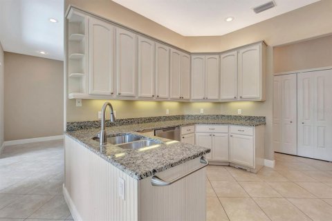 House in Sarasota, Florida 3 bedrooms, 244.7 sq.m. № 1767543 - photo 19