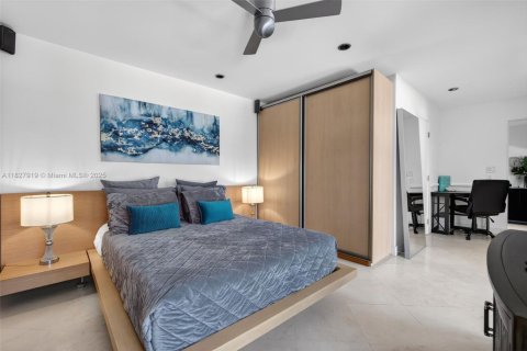 Villa ou maison à louer à Hollywood, Floride: 3 chambres, 106.65 m2 № 1979461 - photo 16