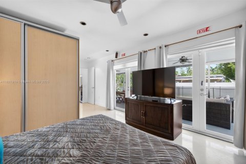 Villa ou maison à louer à Hollywood, Floride: 3 chambres, 106.65 m2 № 1979461 - photo 15