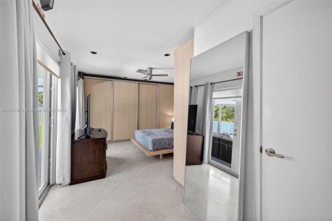 Villa ou maison à louer à Hollywood, Floride: 3 chambres, 106.65 m2 № 1979461 - photo 13