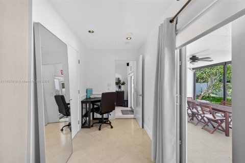 Villa ou maison à louer à Hollywood, Floride: 3 chambres, 106.65 m2 № 1979461 - photo 17