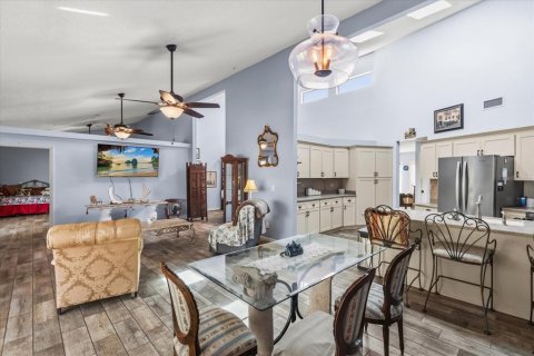 Villa ou maison à vendre à Dade City, Floride: 3 chambres, 228.73 m2 № 2195453 - photo 9