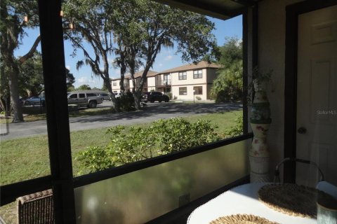 Condominio en venta en Port Charlotte, Florida, 2 dormitorios, 89.19 m2 № 1815939 - foto 26