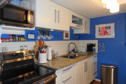 Condominio en venta en Port Charlotte, Florida, 2 dormitorios, 89.19 m2 № 1815939 - foto 2