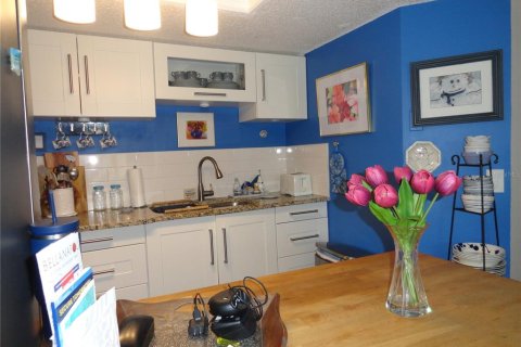 Condominio en venta en Port Charlotte, Florida, 2 dormitorios, 89.19 m2 № 1815939 - foto 20