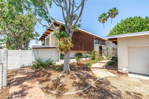 Casa en venta en Treasure Island, Florida, 4 dormitorios, 227.61 m2 № 1687913 - foto 26