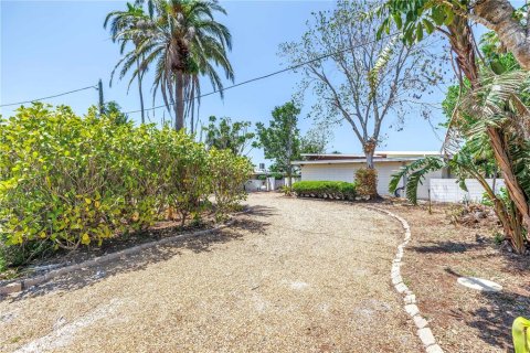 Casa en venta en Treasure Island, Florida, 4 dormitorios, 227.61 m2 № 1687913 - foto 10