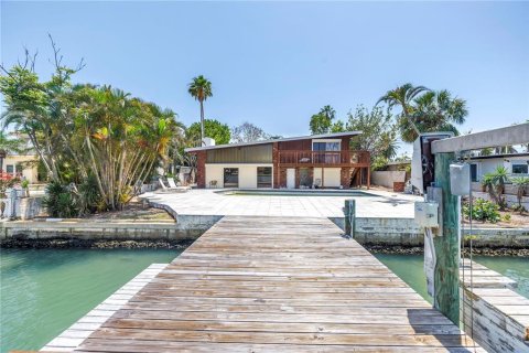 Casa en venta en Treasure Island, Florida, 4 dormitorios, 227.61 m2 № 1687913 - foto 25