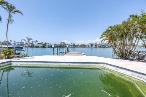 Casa en venta en Treasure Island, Florida, 4 dormitorios, 227.61 m2 № 1687913 - foto 18