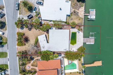 Casa en venta en Treasure Island, Florida, 4 dormitorios, 227.61 m2 № 1687913 - foto 5
