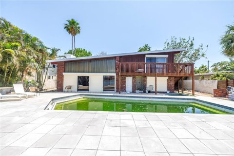 Casa en venta en Treasure Island, Florida, 4 dormitorios, 227.61 m2 № 1687913 - foto 21