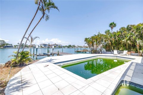 Casa en venta en Treasure Island, Florida, 4 dormitorios, 227.61 m2 № 1687913 - foto 17