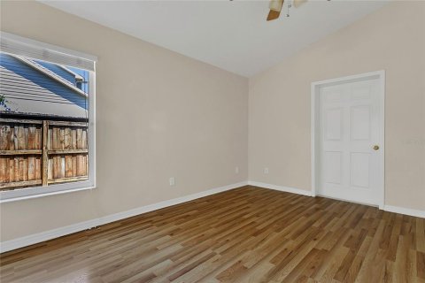 Casa en venta en Eustis, Florida, 4 dormitorios, 165.46 m2 № 1749570 - foto 12