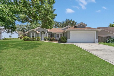 Casa en venta en Eustis, Florida, 4 dormitorios, 165.46 m2 № 1749570 - foto 1