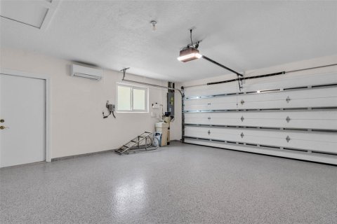 House in Clearwater, Florida 4 bedrooms, 249.16 sq.m. № 1687276 - photo 21