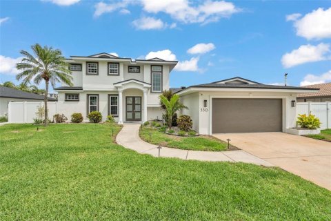 House in Clearwater, Florida 4 bedrooms, 249.16 sq.m. № 1687276 - photo 4