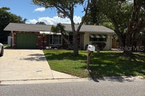 Villa ou maison à louer à Port Richey, Floride: 3 chambres, 95.32 m2 № 1851461 - photo 1