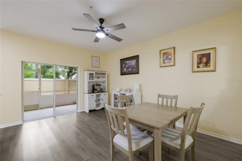 Adosado en venta en Sarasota, Florida, 3 dormitorios, 164.99 m2 № 2408818 - foto 9