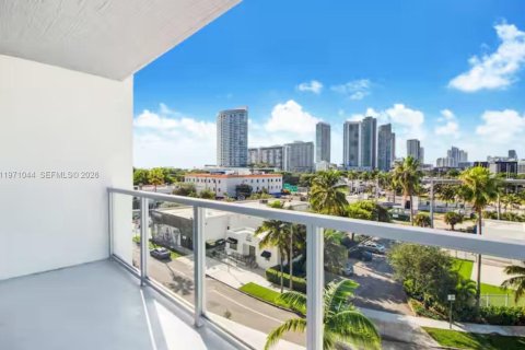 Copropriété à vendre à Miami, Floride: 2 chambres, 97.36 m2 № 2046076 - photo 12
