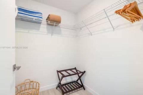 Copropriété à vendre à Miami, Floride: 2 chambres, 97.36 m2 № 2046076 - photo 8