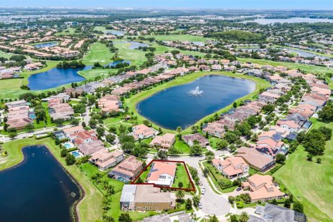 House in Orlando, Florida 5 bedrooms, 387.59 sq.m. № 1786063 - photo 4
