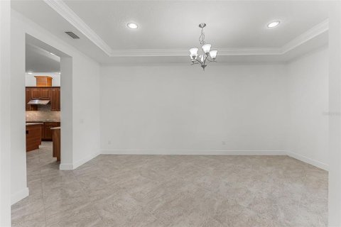 House in Orlando, Florida 5 bedrooms, 387.59 sq.m. № 1786063 - photo 14