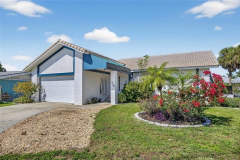 Villa ou maison à vendre à Punta Gorda, Floride: 3 chambres, 125.98 m2 № 2318716 - photo 2