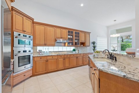 House in Delray Beach, Florida 3 bedrooms, 254.74 sq.m. № 2251518 - photo 9