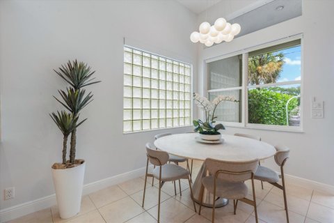 House in Delray Beach, Florida 3 bedrooms, 254.74 sq.m. № 2251518 - photo 17