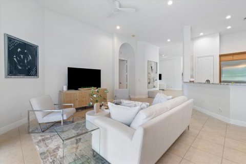 House in Delray Beach, Florida 3 bedrooms, 254.74 sq.m. № 2251518 - photo 13