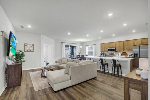 Casa en venta en Winter Haven, Florida, 4 dormitorios, 192.68 m2 № 2201808 - foto 6