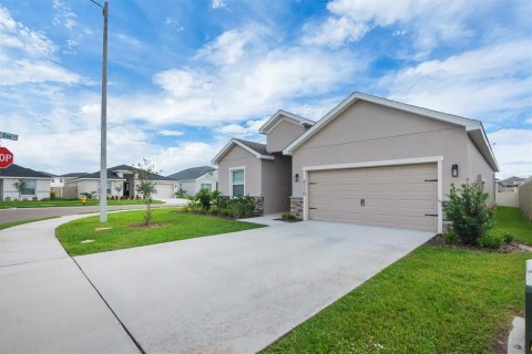 Casa en venta en Winter Haven, Florida, 4 dormitorios, 192.68 m2 № 2201808 - foto 2