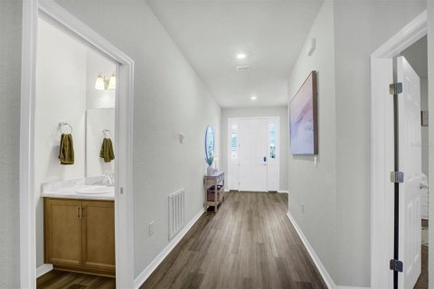 Casa en venta en Winter Haven, Florida, 4 dormitorios, 192.68 m2 № 2201808 - foto 5