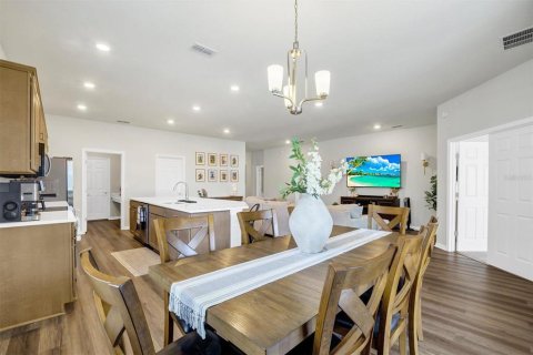 Casa en venta en Winter Haven, Florida, 4 dormitorios, 192.68 m2 № 2201808 - foto 11