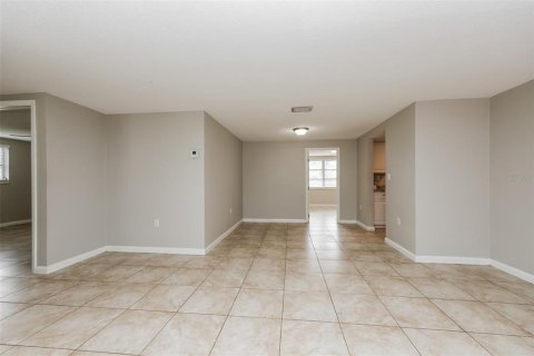 Villa ou maison à vendre à Port Richey, Floride: 3 chambres, 127.65 m2 № 2123937 - photo 6