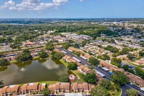 Condo in Holiday, Florida, 1 bedroom № 2209203 - photo 30