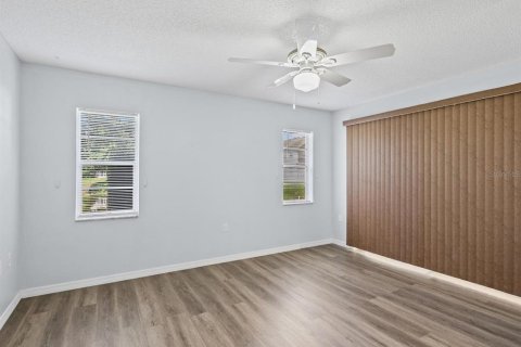 Condo in Holiday, Florida, 1 bedroom № 2209203 - photo 22