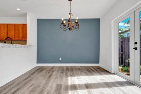 Снять в аренду таунхаус в Катлер-Бей, Флорида 2 спальни, 106.28м2, № 1992408 - фото 10