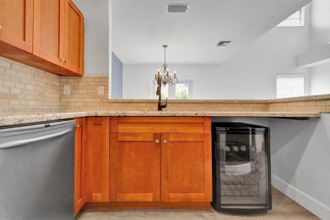 Снять в аренду таунхаус в Катлер-Бей, Флорида 2 спальни, 106.28м2, № 1992408 - фото 15